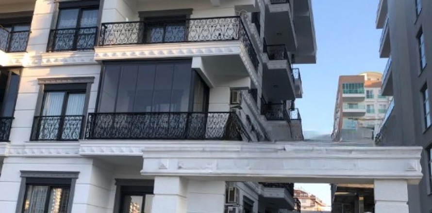 1+1 Apartment  in Mahmutlar, Antalya, Turkey No. 85947