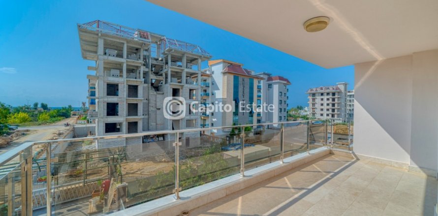 3+1 Apartment  in Antalya, Turkey No. 76020