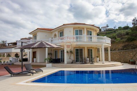 Villa for sale  in Girne, Northern Cyprus, 3 bedrooms, 360m2, No. 85696 – photo 1