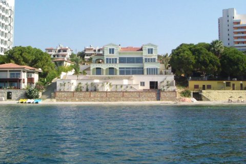 Villa for sale  in Kusadasi, Aydin, Turkey, 9 bedrooms, 380m2, No. 85548 – photo 3