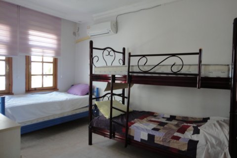 آپارتمان در  Mersin ، امارات متحده عربی 4 خوابه ، 250 متر مربع.  شماره 4870 - 8