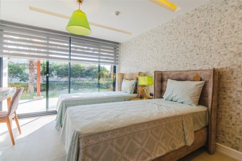 آپارتمان در  Alanya ، امارات متحده عربی 1 خوابه ، 114 متر مربع.  شماره 5515 - 16