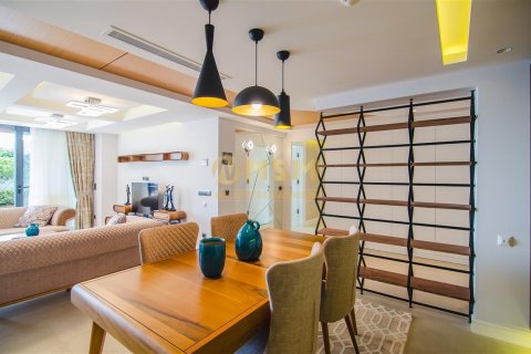 آپارتمان در  Alanya ، امارات متحده عربی 1 خوابه ، 114 متر مربع.  شماره 5515 - 7