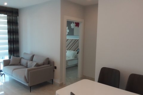 آپارتمان در  Mahmutlar ، امارات متحده عربی 2 خوابه ، 82 متر مربع.  شماره 5737 - 1
