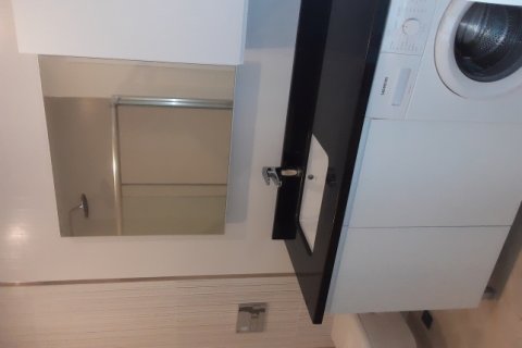 آپارتمان در  Mahmutlar ، امارات متحده عربی 2 خوابه ، 82 متر مربع.  شماره 5737 - 4