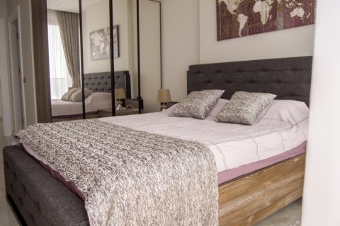 آپارتمان در  Mahmutlar ، امارات متحده عربی 2 خوابه ، 90 متر مربع.  شماره 5881 - 16