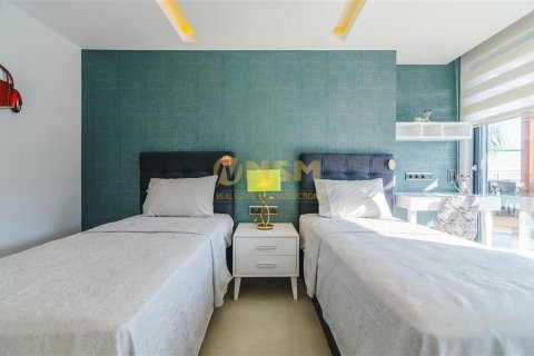 آپارتمان در  Alanya ، امارات متحده عربی 1 خوابه ، 114 متر مربع.  شماره 5515 - 12