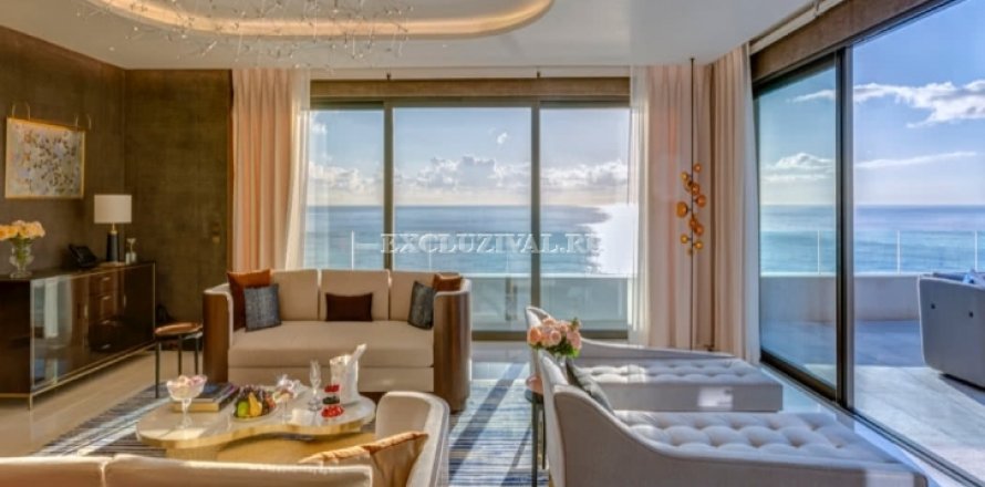 هتل در  Antalya ، امارات متحده عربی 4250 متر مربع.  شماره 9749
