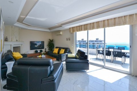 آپارتمان در Tosmur،  Alanya ، امارات متحده عربی 4 خوابه ، 370 متر مربع.  شماره 12639 - 12