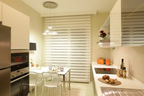 آپارتمان در Bagcilar،  Istanbul ، امارات متحده عربی 3 خوابه ، 198 متر مربع.  شماره 15715 - 3