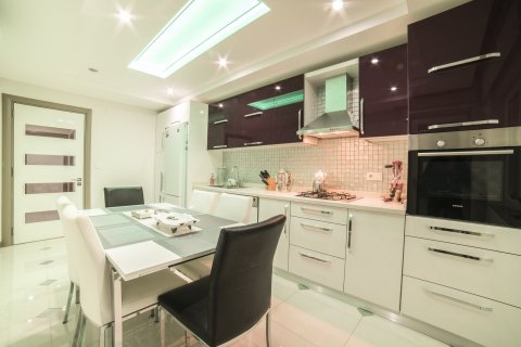 آپارتمان در  Antalya ، امارات متحده عربی 2 خوابه ، 120 متر مربع.  شماره 15798 - 10