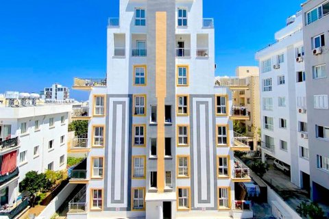 آپارتمان در  Girne ، امارات متحده عربی 1 خوابه ، 57.5 متر مربع.  شماره 16686 - 1