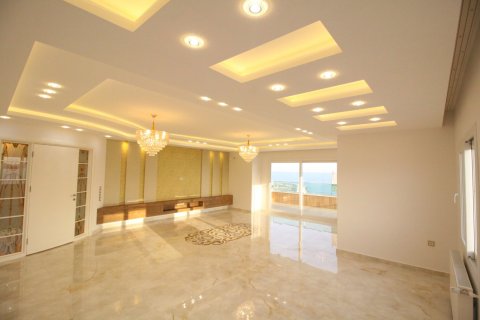 آپارتمان در  Mersin ، امارات متحده عربی 4 خوابه ، 265 متر مربع.  شماره 22015 - 4