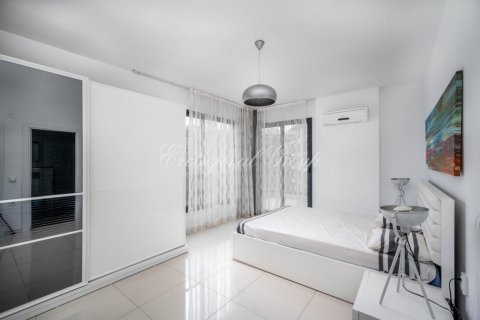 آپارتمان در  Alanya ، امارات متحده عربی 3 خوابه ، 160 متر مربع.  شماره 21516 - 10