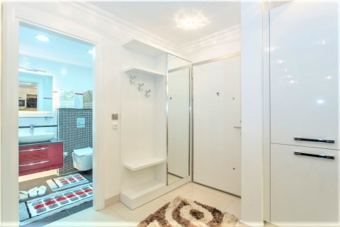 آپارتمان در  Mahmutlar ، امارات متحده عربی 1 خوابه ، 74 متر مربع.  شماره 23439 - 19