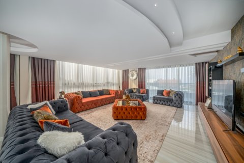 آپارتمان در Kargicak،  Alanya ، امارات متحده عربی 3 خوابه ، 210 متر مربع.  شماره 22993 - 11