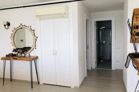 آپارتمان در  Mersin ، امارات متحده عربی 2 خوابه ، 130 متر مربع.  شماره 25460 - 12