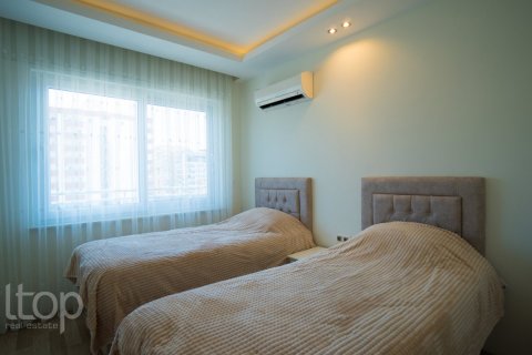 آپارتمان در  Mahmutlar ، امارات متحده عربی 3 خوابه ، 164 متر مربع.  شماره 28173 - 26