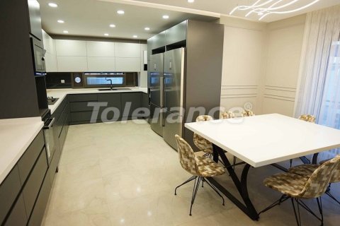 آپارتمان در  Antalya ، امارات متحده عربی 4 خوابه ، 357 متر مربع.  شماره 34614 - 8