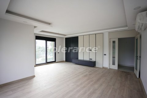 آپارتمان در  Antalya ، امارات متحده عربی 5 خوابه ، 103 متر مربع.  شماره 3161 - 12