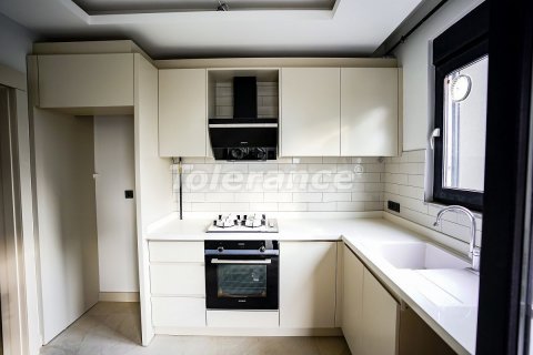 آپارتمان در  Antalya ، امارات متحده عربی 5 خوابه ، 103 متر مربع.  شماره 3161 - 17