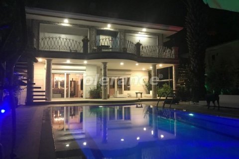 ویلا در  Kemer ، امارات متحده عربی 4 خوابه ، 280 متر مربع.  شماره 36546 - 20