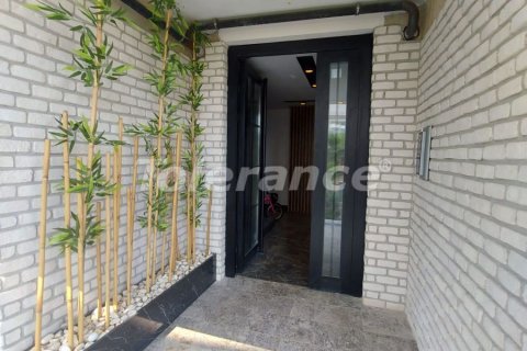 آپارتمان در  Antalya ، امارات متحده عربی 2 خوابه ، 180 متر مربع.  شماره 2992 - 4