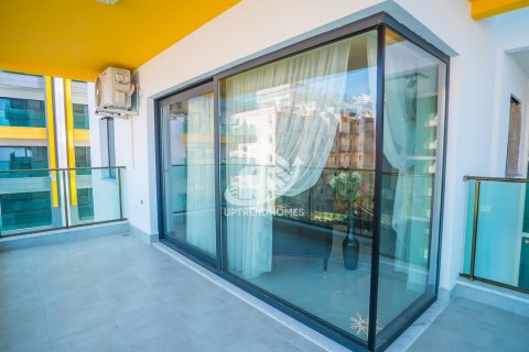 آپارتمان در  Mahmutlar ، امارات متحده عربی 1 خوابه ، 67 متر مربع.  شماره 10602 - 16