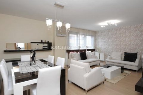 آپارتمان در  Istanbul ، امارات متحده عربی 2 خوابه ، 90 متر مربع.  شماره 37383 - 3