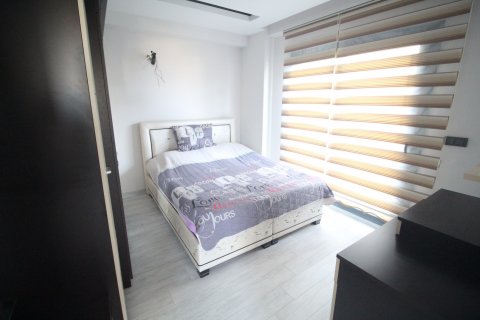 آپارتمان در  Kusadasi ، امارات متحده عربی 1 خوابه ، 85 متر مربع.  شماره 18820 - 18