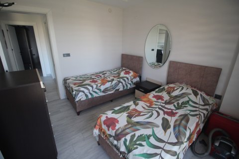 آپارتمان در  Kusadasi ، امارات متحده عربی 1 خوابه ، 85 متر مربع.  شماره 18820 - 22