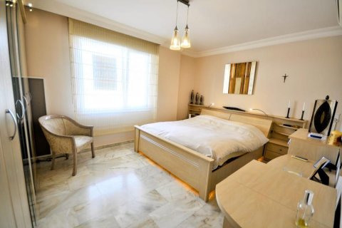 آپارتمان در  Mahmutlar ، امارات متحده عربی 4 خوابه ، 180 متر مربع.  شماره 42824 - 5