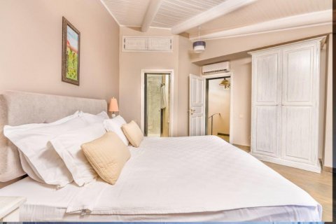 ویلا در  Kalkan ، امارات متحده عربی 5 خوابه ، 265 متر مربع.  شماره 40791 - 17