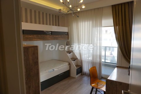 آپارتمان در  Mersin ، امارات متحده عربی 3 خوابه ، 205 متر مربع.  شماره 30665 - 14