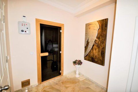 آپارتمان در  Mahmutlar ، امارات متحده عربی 4 خوابه ، 180 متر مربع.  شماره 42824 - 11