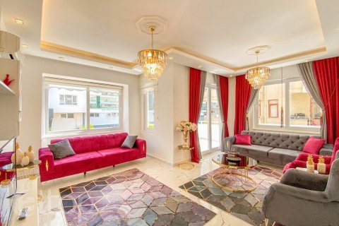 آپارتمان در  Mahmutlar ، امارات متحده عربی 3 خوابه ، 140 متر مربع.  شماره 43548 - 11