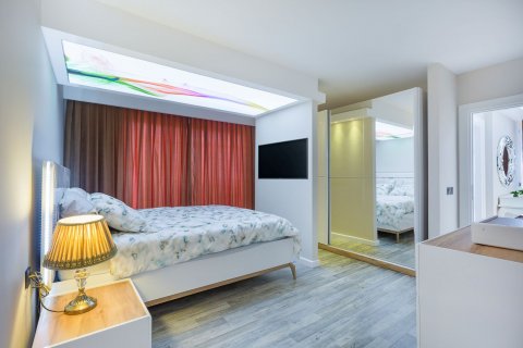 آپارتمان در Kargicak،  Alanya ، امارات متحده عربی 2 خوابه ، 105 متر مربع.  شماره 46834 - 15