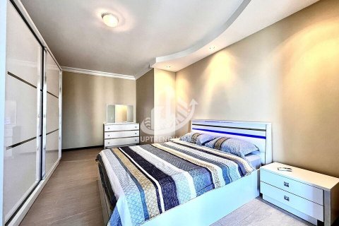 آپارتمان در  Mahmutlar ، امارات متحده عربی 2 خوابه ، 115 متر مربع.  شماره 48936 - 17