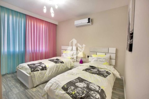 آپارتمان در Kargicak،  Alanya ، امارات متحده عربی 2 خوابه ، 105 متر مربع.  شماره 48826 - 26