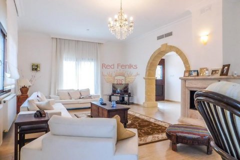 ویلا در  Girne ، امارات متحده عربی 4 خوابه ، 250 متر مربع.  شماره 48016 - 20