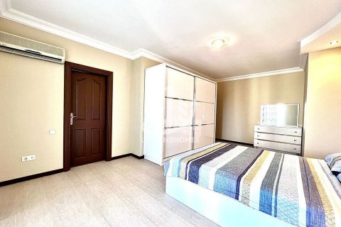 آپارتمان در  Mahmutlar ، امارات متحده عربی 2 خوابه ، 115 متر مربع.  شماره 48936 - 19