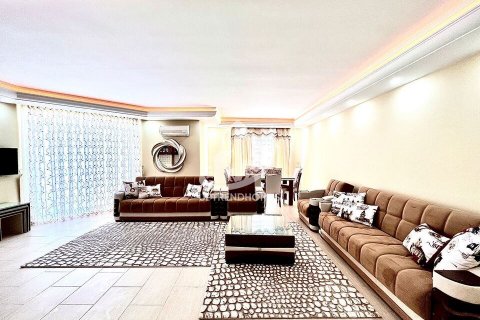 آپارتمان در  Mahmutlar ، امارات متحده عربی 2 خوابه ، 115 متر مربع.  شماره 48936 - 14