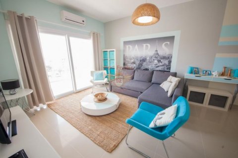 آپارتمان در  Girne ، امارات متحده عربی 2 خوابه ، 74 متر مربع.  شماره 47999 - 12