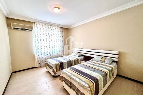 آپارتمان در  Mahmutlar ، امارات متحده عربی 2 خوابه ، 115 متر مربع.  شماره 48936 - 20