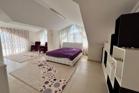 آپارتمان در  Alanya ، امارات متحده عربی 4 خوابه ، 300 متر مربع.  شماره 52703 - 3