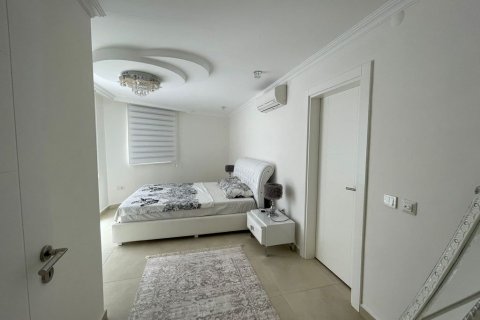 پنت هاس در  Cikcilli ، امارات متحده عربی 3 خوابه ، 200 متر مربع.  شماره 51678 - 27