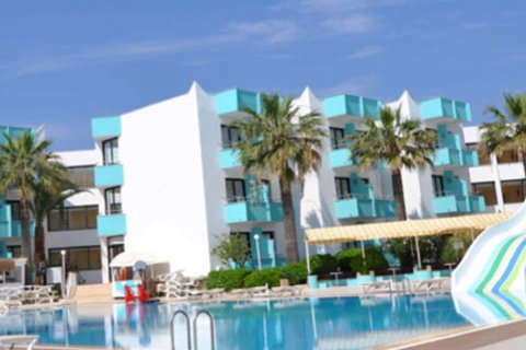 هتل در  Cesme ، امارات متحده عربی 55000 متر مربع.  شماره 51336 - 7