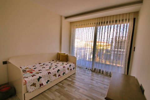 آپارتمان در  Izmir ، امارات متحده عربی 3 خوابه ، 130 متر مربع.  شماره 52409 - 22