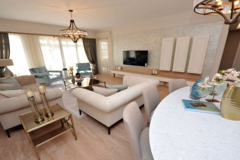 آپارتمان در در Bahceyaka Ispartakule Istanbul ، امارات متحده عربی 1 خوابه ، 177 متر مربع.  شماره 51423 - 4