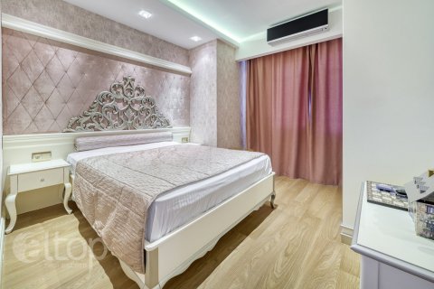 پنت هاس در  Mahmutlar ، امارات متحده عربی 3 خوابه ، 385 متر مربع.  شماره 51500 - 25